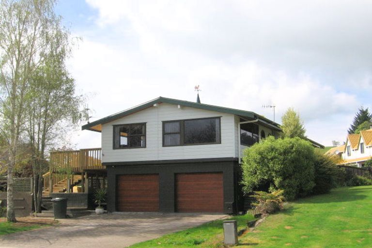 Photo of property in 9 Shane Place, Lynmore, Rotorua, 3010