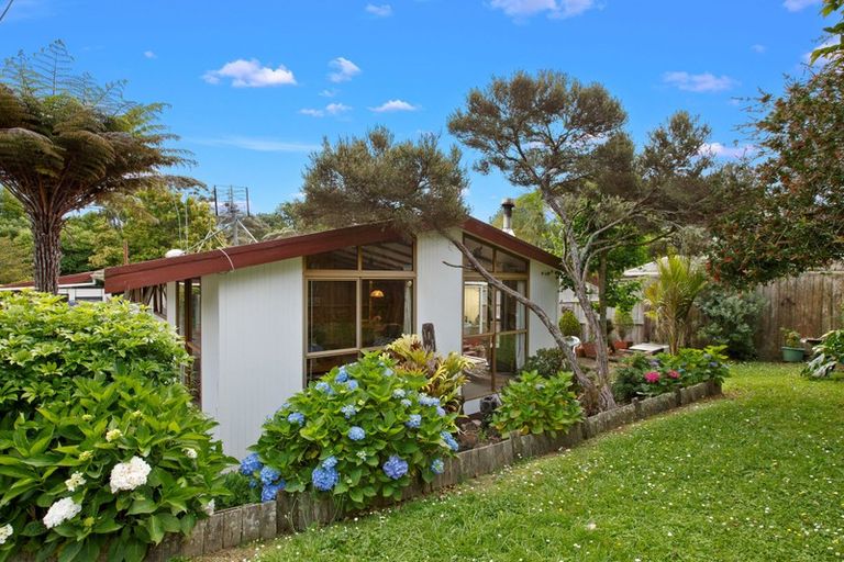 Photo of property in 157 Lancaster Road, Beach Haven, Auckland, 0626