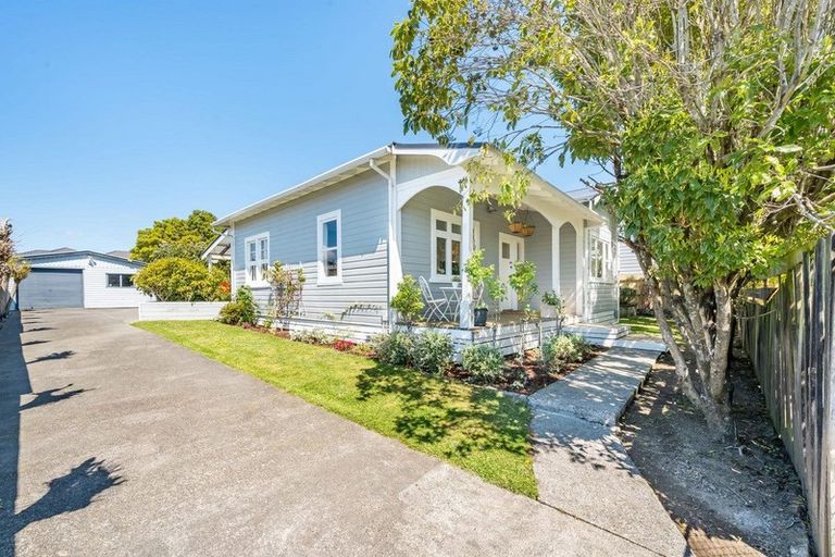 Photo of property in 14 Granville Street, Silverstream, Upper Hutt, 5019