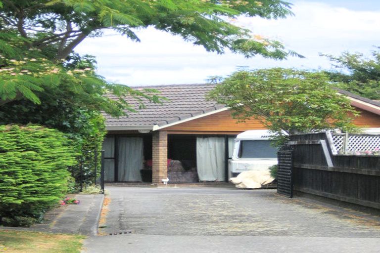 Photo of property in 33 Memphis Grove, Totara Park, Upper Hutt, 5018