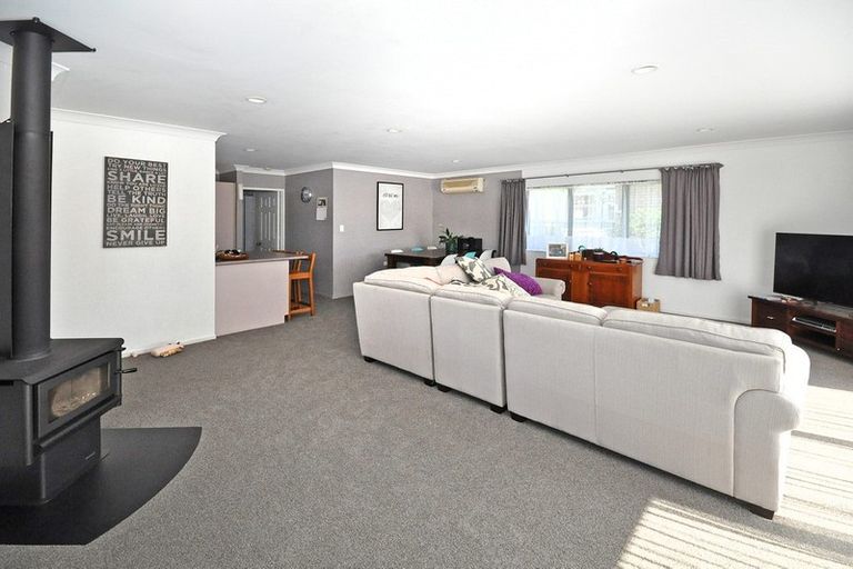 Photo of property in 34 Constable Road, Waiuku, 2123