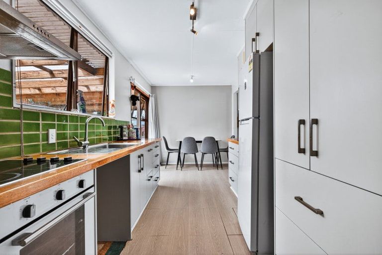 Photo of property in 90 Totara Street, Riccarton, Christchurch, 8041