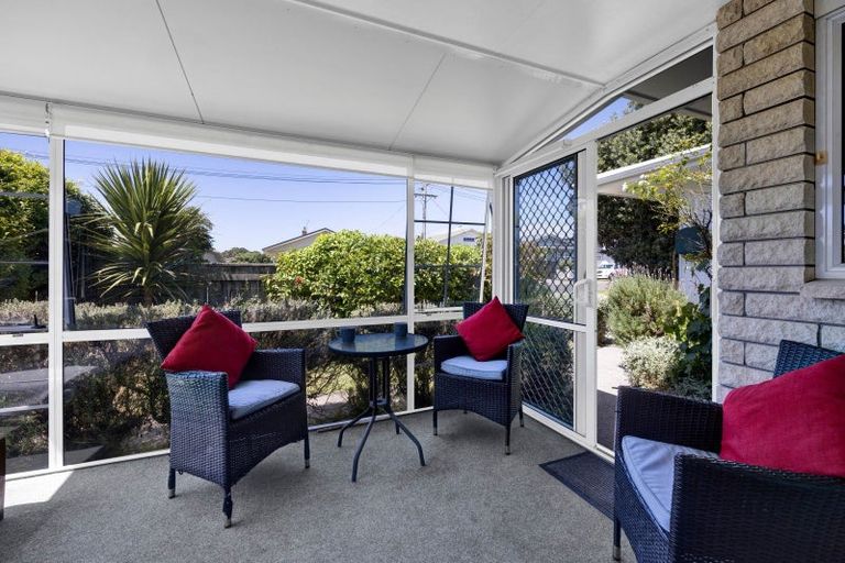 Photo of property in 20 Sackville Street, Fitzroy, New Plymouth, 4312