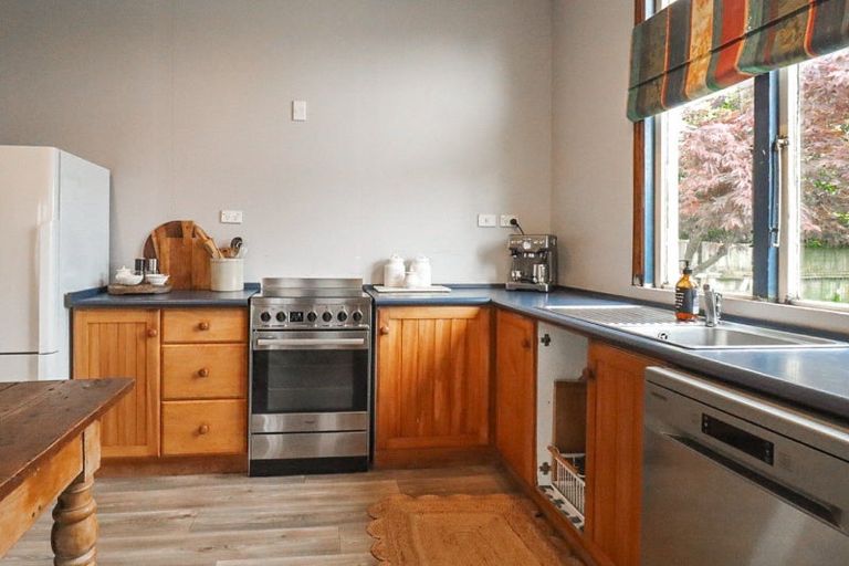 Photo of property in 9 Alma Street, Dannevirke, 4930