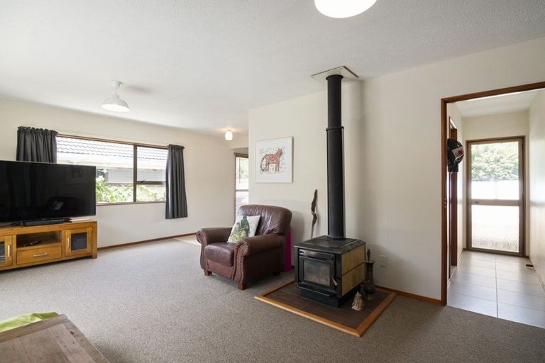 Photo of property in 2/12 Arapiki Road, Stoke, Nelson, 7011