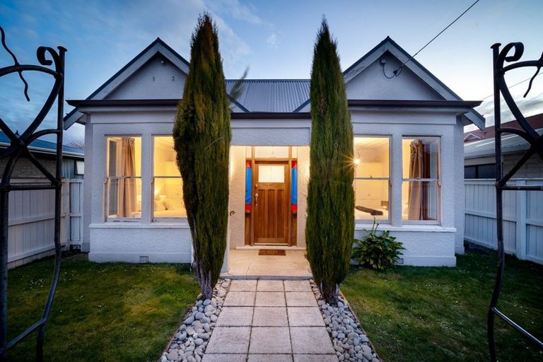 Photo of property in 10 Grove Street, Saint Kilda, Dunedin, 9012