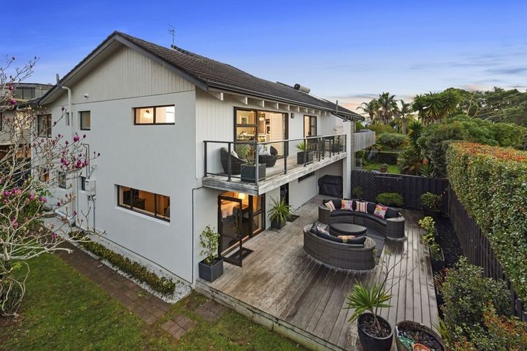 Photo of property in 2/13 Muritai Road, Milford, Auckland, 0620