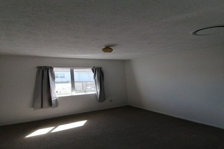 Photo of property in 9 Greenstone Place, Clover Park, Auckland, 2019