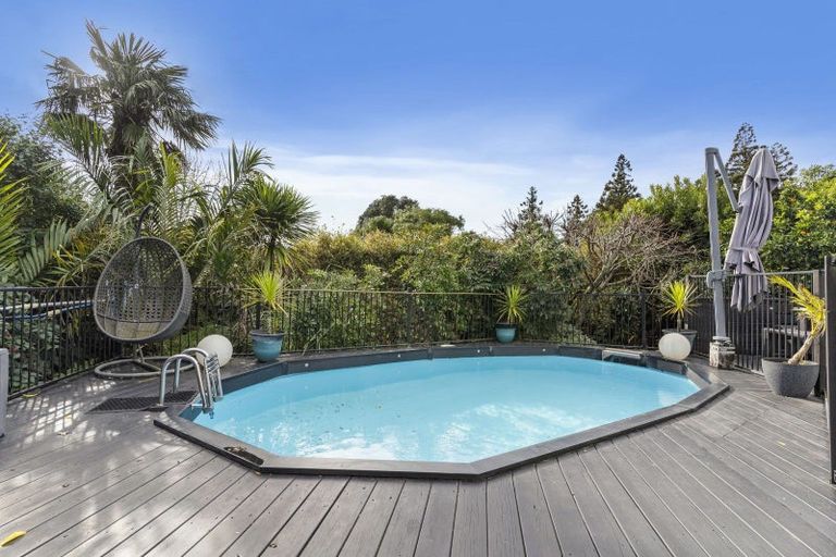 Photo of property in 114 Tirohanga Drive, Whangamata, 3620