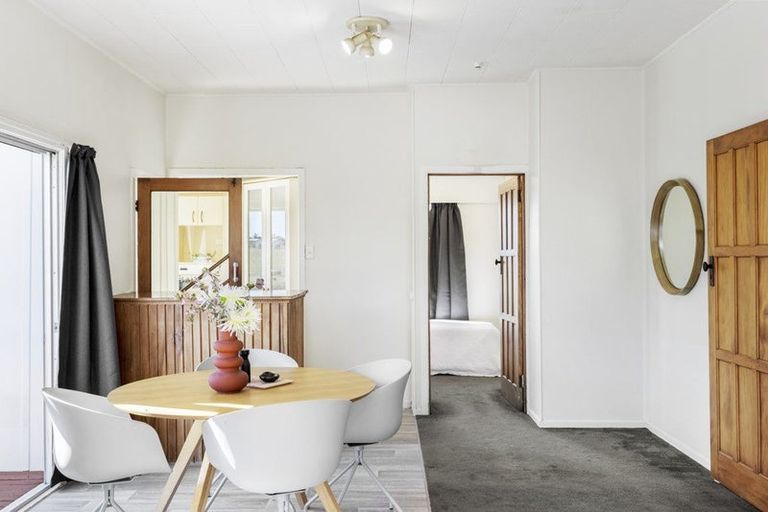 Photo of property in 31 Cameron Road, Waiuku, 2681