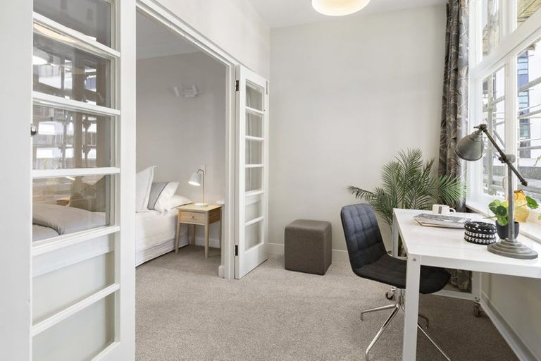 Photo of property in 20e Portland Crescent, Thorndon, Wellington, 6011