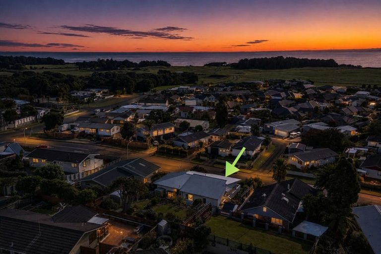 Photo of property in 45 Glamis Avenue, Bell Block, New Plymouth, 4312
