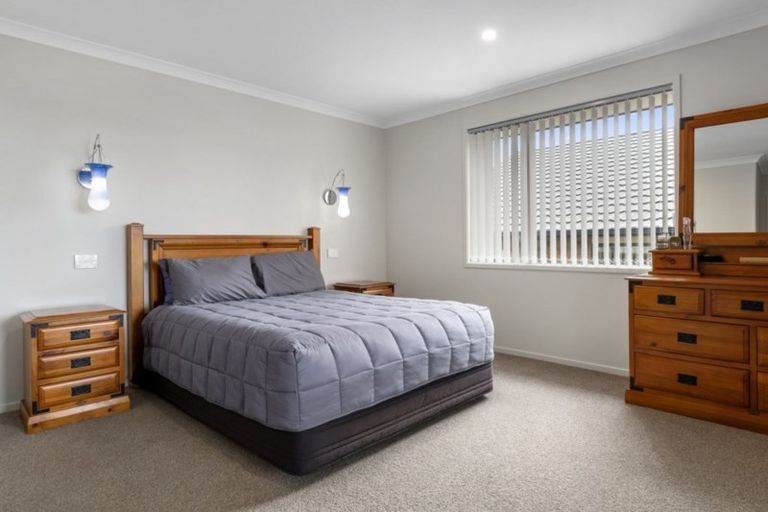 Photo of property in 2 Damien Place, Ohauiti, Tauranga, 3112