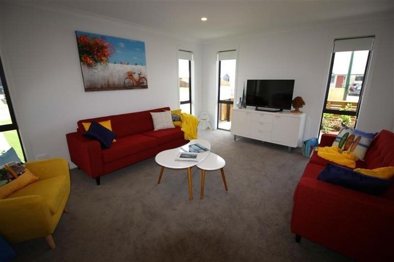 Photo of property in 2 Te Kio Crescent, Papamoa Beach, Papamoa, 3118