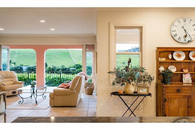 Photo of property in 55 Kingfisher Drive, Kerikeri, 0294