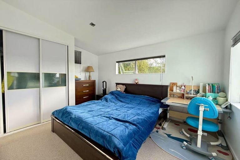 Photo of property in 26c Schnapper Rock Road, Schnapper Rock, Auckland, 0632