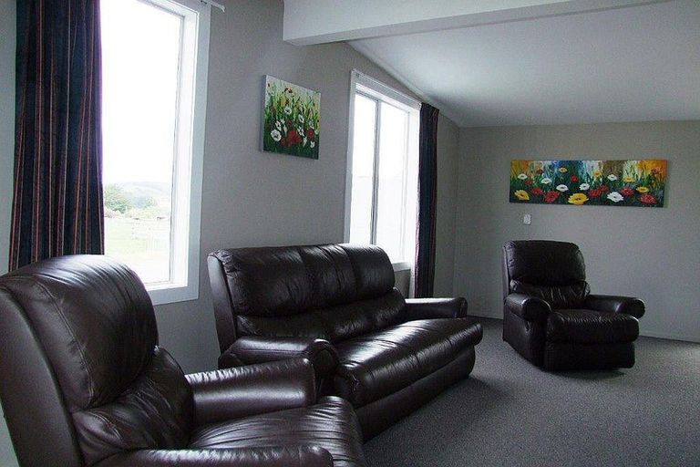 Photo of property in 24 Leman Street, Milton, 9220