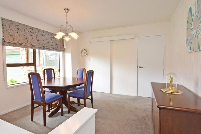 Photo of property in 14 Wairata Place, Te Atatu South, Auckland, 0610