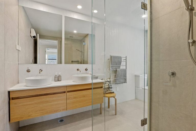 Photo of property in 2 Bretts Road, St Albans, Christchurch, 8052