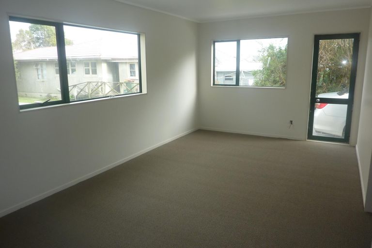Photo of property in 30 Ballance Avenue, Papatoetoe, Auckland, 2104