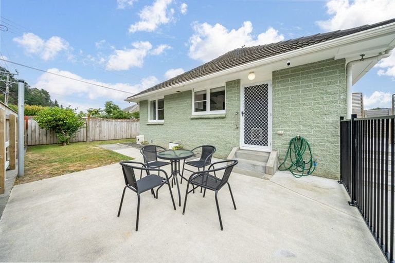 Photo of property in 2/15a Lane Street, Wallaceville, Upper Hutt, 5018