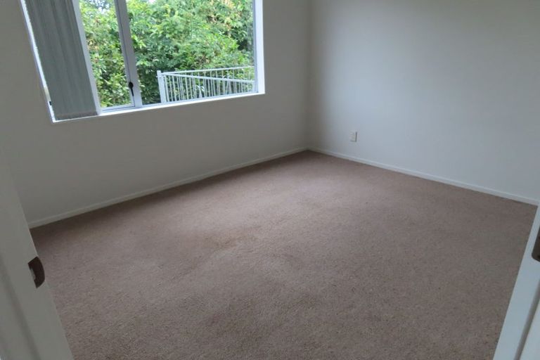 Photo of property in 40 Neeve Road, Taradale, Napier, 4112