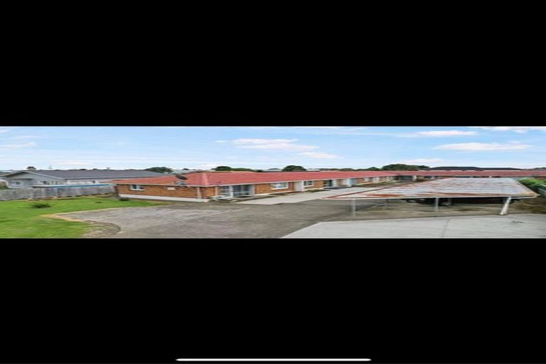 Photo of property in 2/12 Reagan Road, Manukau, Auckland, 2025