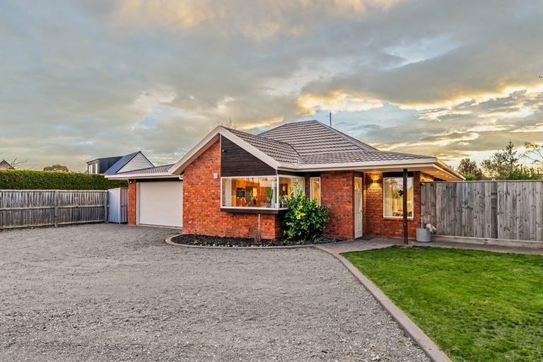 Photo of property in 31 Westview Crescent, West Melton, 7618