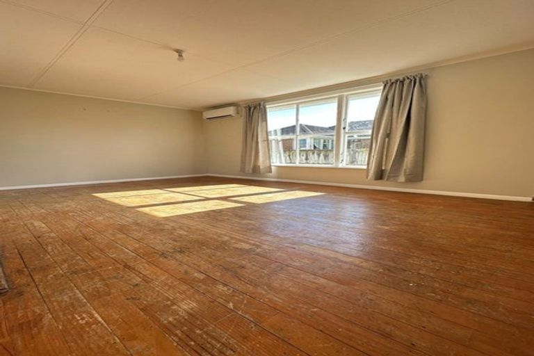 Photo of property in 3 Maurice Street, Papakura, 2110