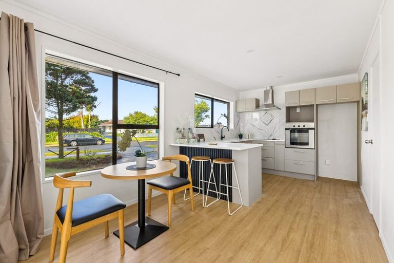 Photo of property in 1/22 Gibbons Road, Weymouth, Auckland, 2103
