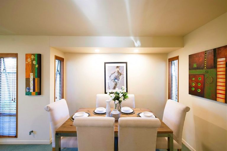 Photo of property in 1 Landing Drive, Albany, Auckland, 0632