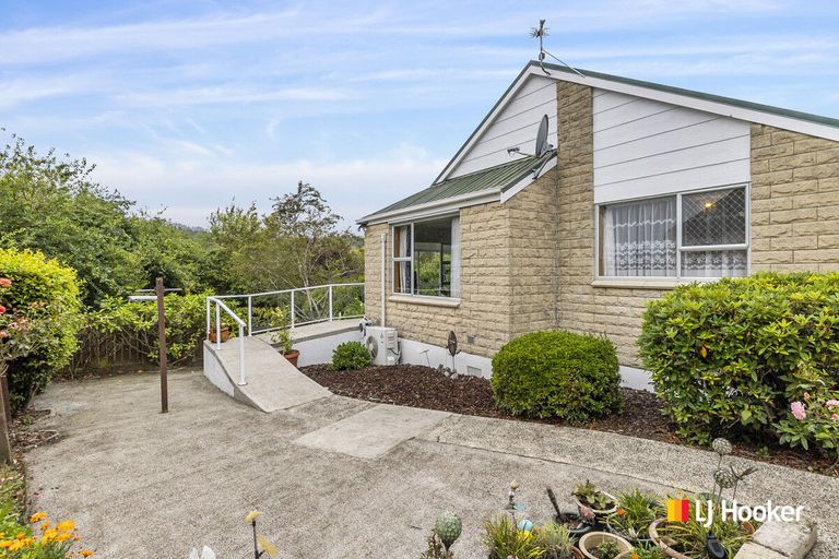 Photo of property in 2d Rennie Street, Green Island, Dunedin, 9018
