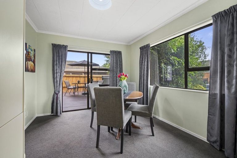 Photo of property in 3 Gladys Place, Kelvin Grove, Palmerston North, 4414