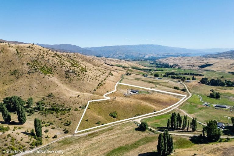 Photo of property in 236 Hawksburn Road, Nevis, Cromwell, 9384