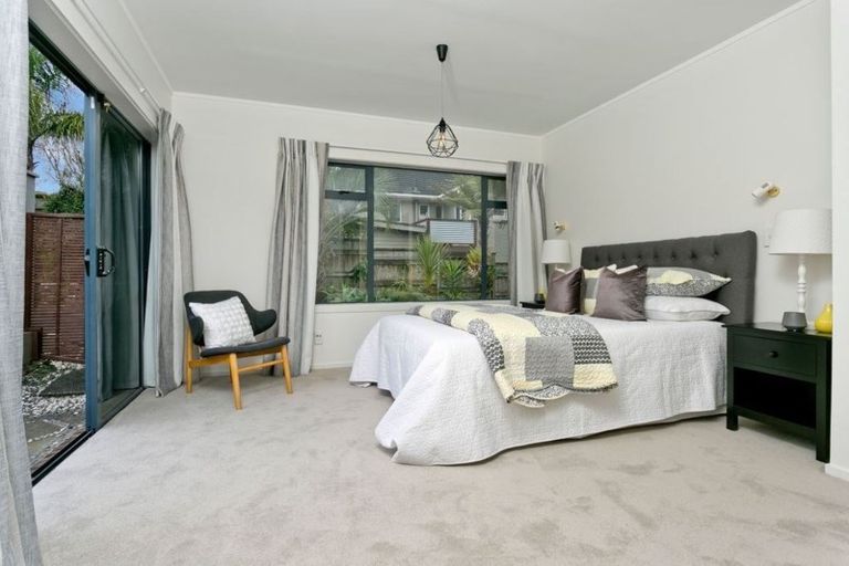 Photo of property in 88 Parr Terrace, Castor Bay, Auckland, 0620