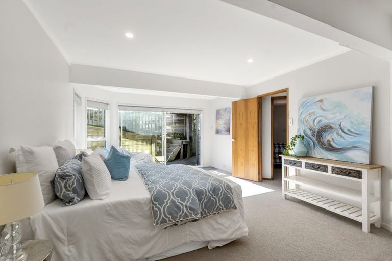 Photo of property in 7b Peter Terrace, Castor Bay, Auckland, 0620