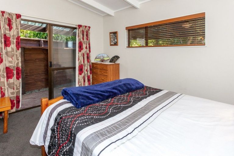 Photo of property in 105 Park Avenue, Whangamata, 3620