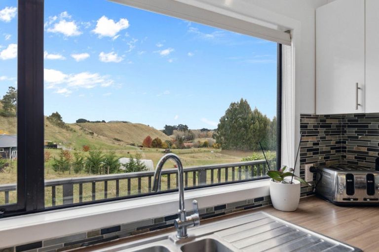 Photo of property in 976 Mapara Road, Kinloch, Taupo, 3385