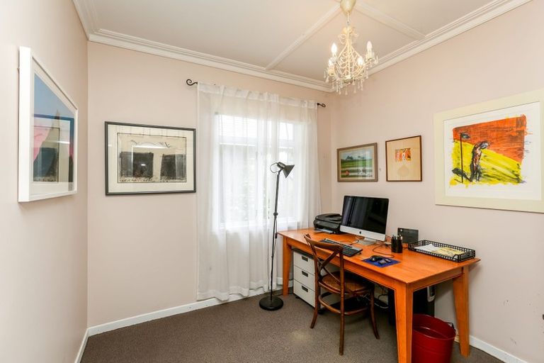 Photo of property in 207 Powderham Street, New Plymouth, 4310