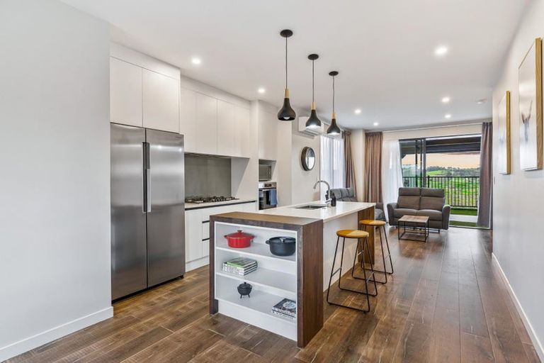 Photo of property in 102 Tarapuka Road, Westgate, Auckland, 0814