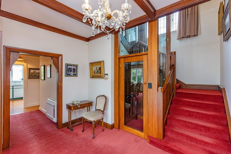 Photo of property in 32 Brassey Road, Saint Johns Hill, Whanganui, 4500