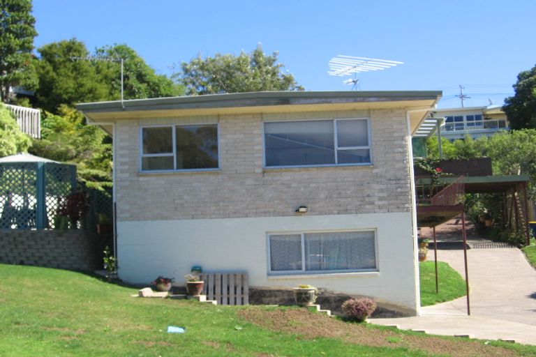 Photo of property in 1/7 Malters Place, Browns Bay, Auckland, 0630