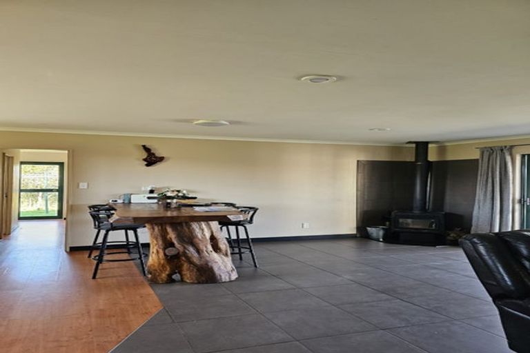 Photo of property in 293 Koputarao Road, Koputaroa, Shannon, 5575