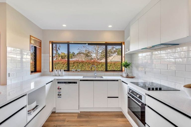 Photo of property in 7 Excelsa Place, Albany, Auckland, 0632