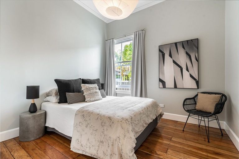 Photo of property in 3/6 Wairoa Road, Devonport, Auckland, 0624