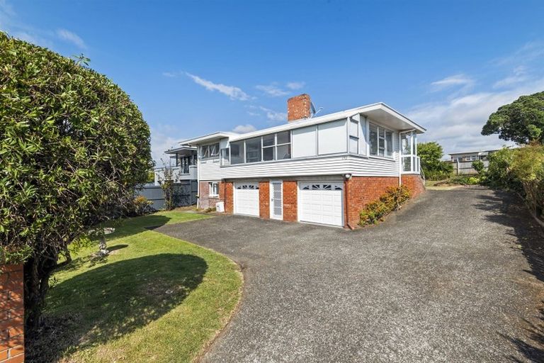 Photo of property in 192 Hurstmere Road, Takapuna, Auckland, 0622