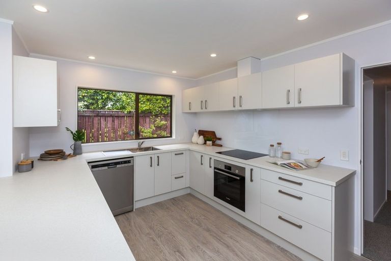 Photo of property in 57 Belvedere Avenue, Waikanae, 5036