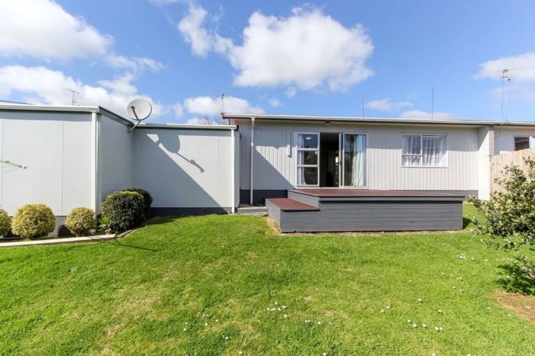 Photo of property in 4/311 Carrington Street, Vogeltown, New Plymouth, 4310