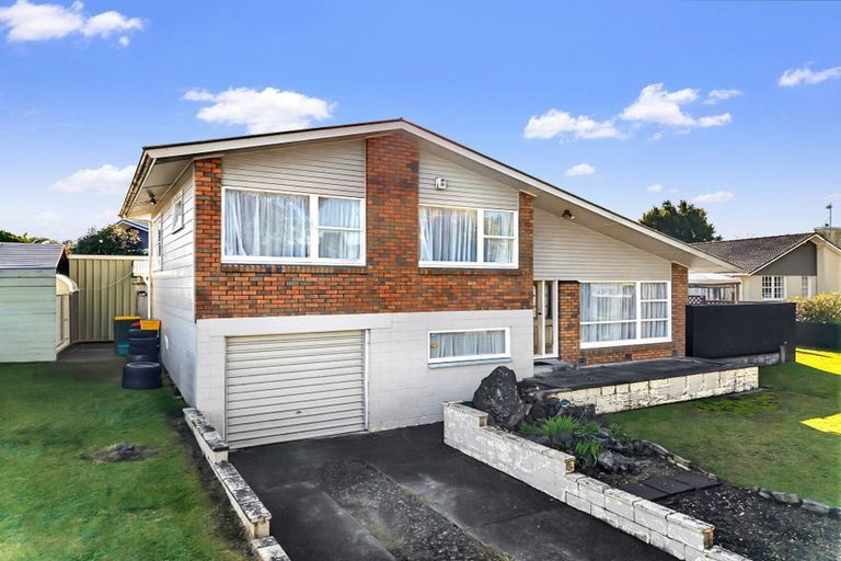 Photo of property in 1 Joanna Place, Deanwell, Hamilton, 3206