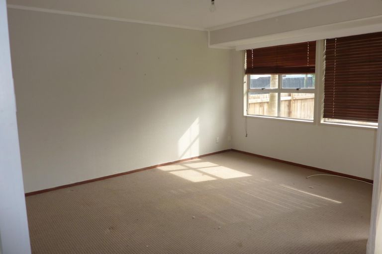 Photo of property in 91 Arimu Road, Papakura, 2110